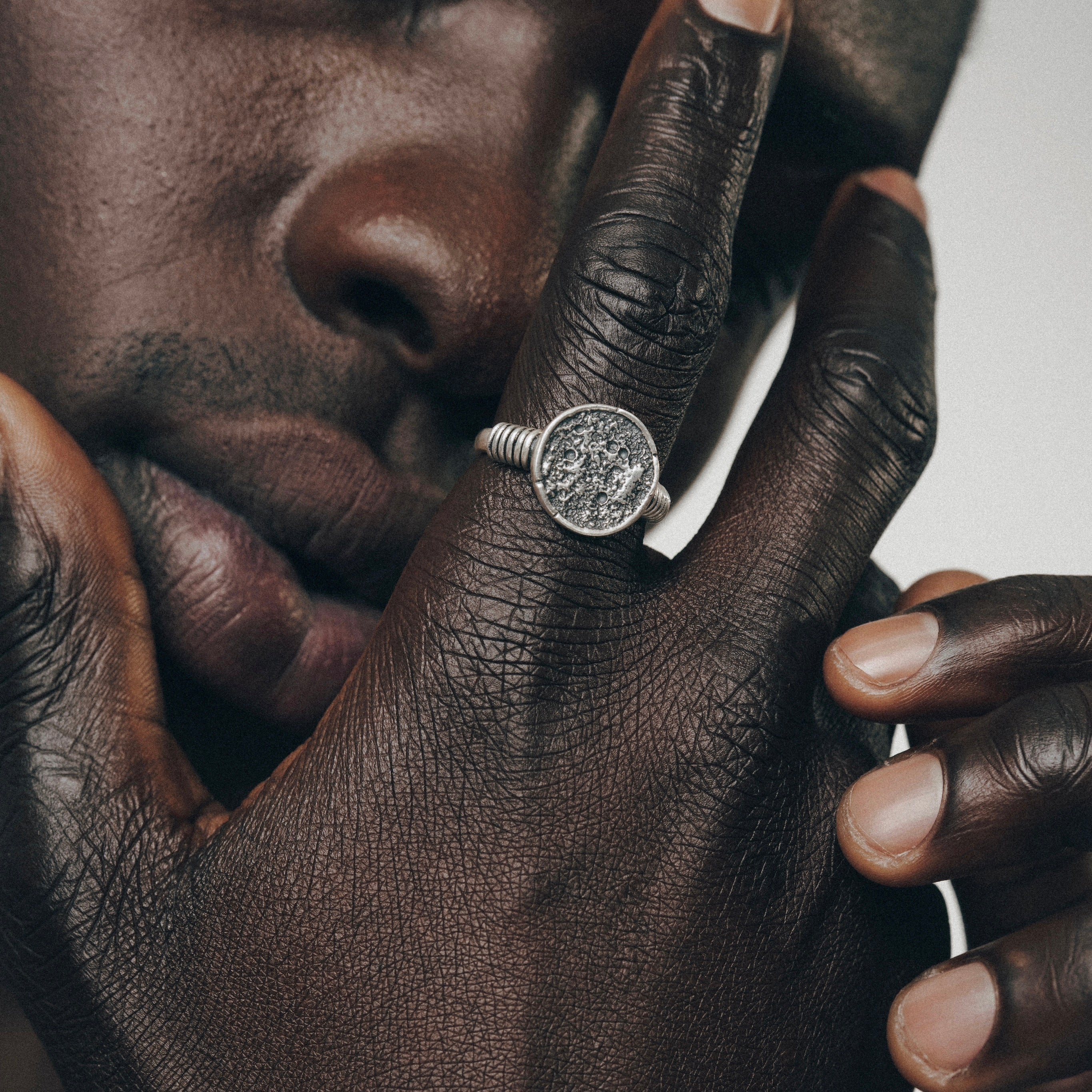 Levana Ring